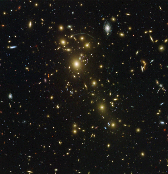Abell 1703 – Hubble Space Telescope Image