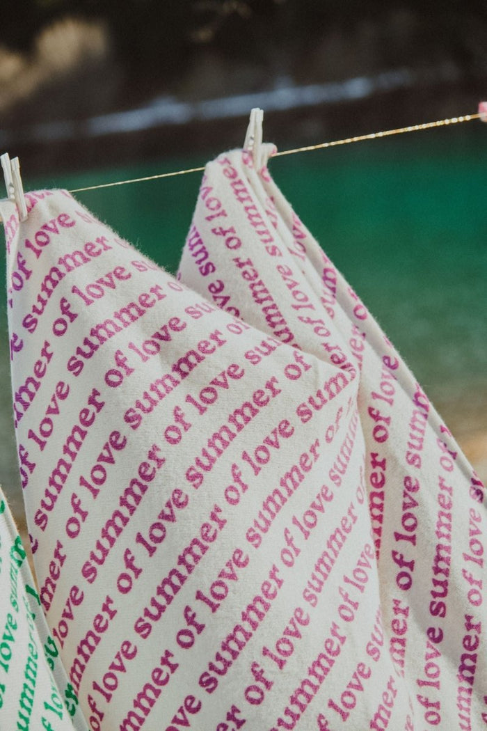 UNI 7 Bandana en cachemire déjaugé imprimé " SUMMER OF LOVE" violet