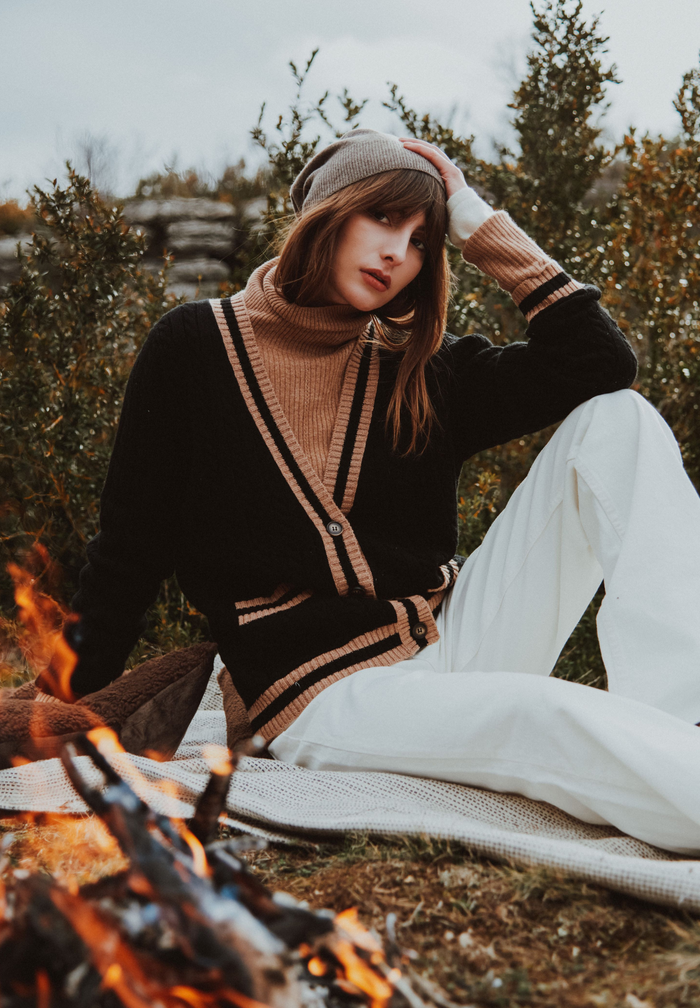 Cardigan col V femme en cachemire 4 fils noir & camel - ZAYA 2