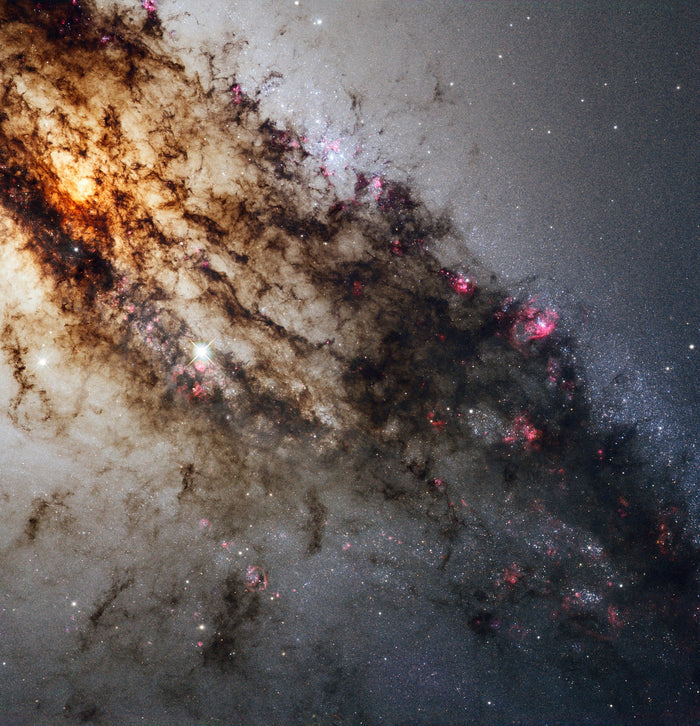 Centaurus A (NGC 5128) – Hubble Space Telescope Image