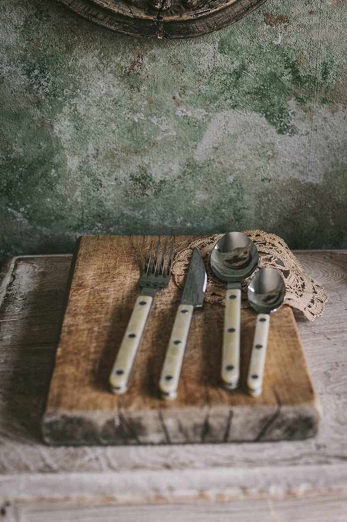 Cream Flatware Set
