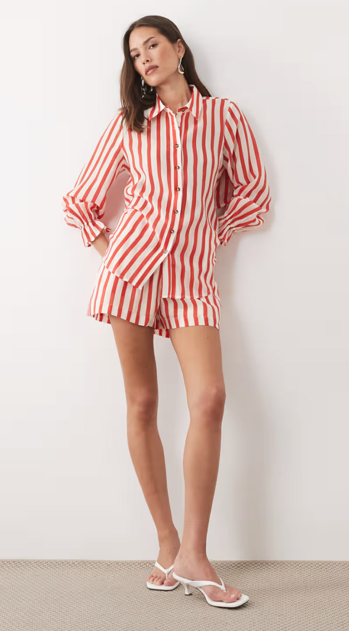 Elissa: Red Stripe