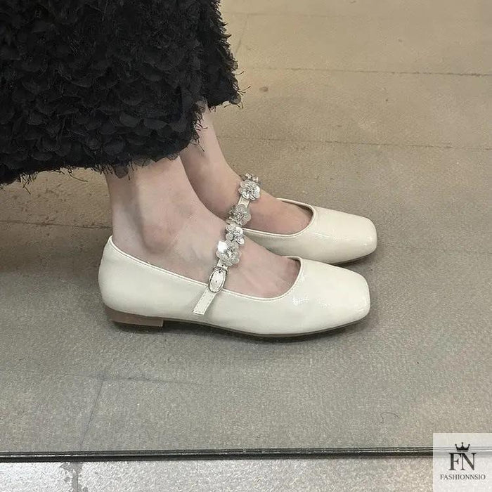Beige / 35
