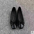 Black / 35
