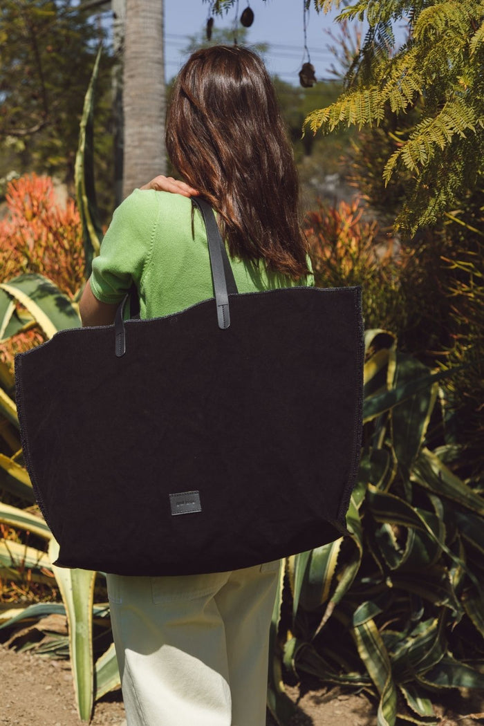 Hana Canvas Boat Bag, Black