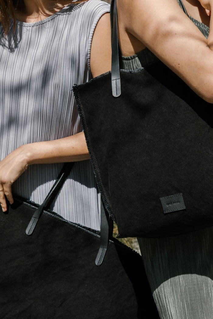 Hana Canvas Boat Bag, Black