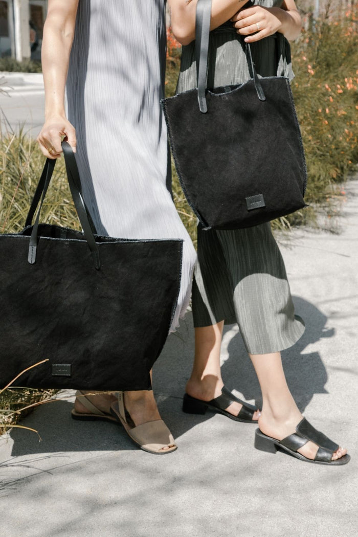 Hana Canvas Boat Bag, Black