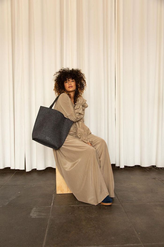 Hana Merino Wool Felt Tote, Charcoal Felt / Black Leather