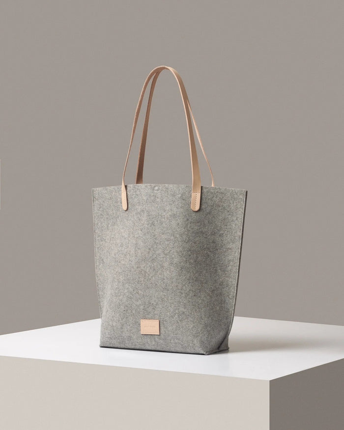 Hana Merino Wool Felt Tote, Granite Felt / Natural Leather
