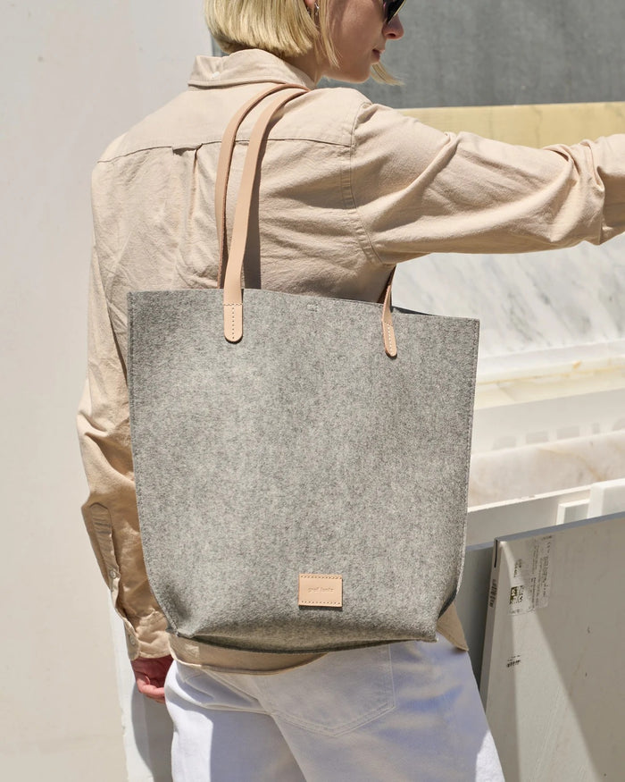 Hana Merino Wool Felt Tote, Granite Felt / Natural Leather