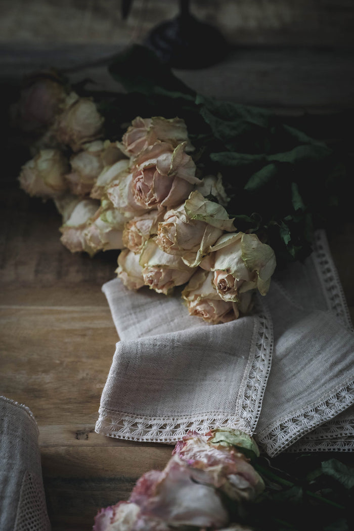 Hemstitch Lace Napkin Set