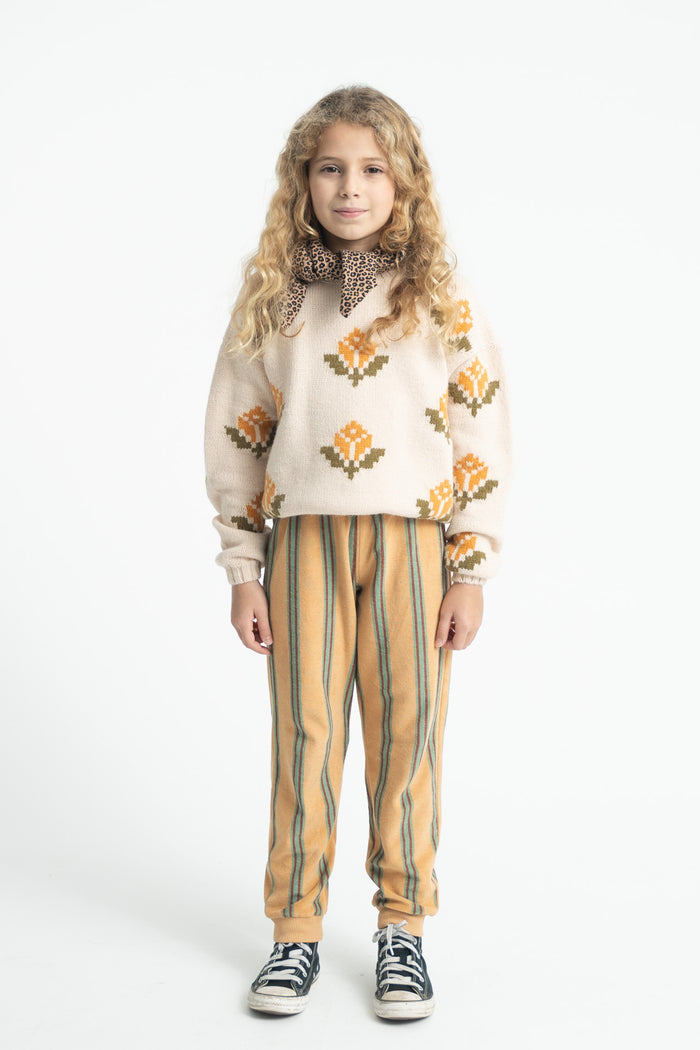 Jacquard Sweater Ecru with Flowers