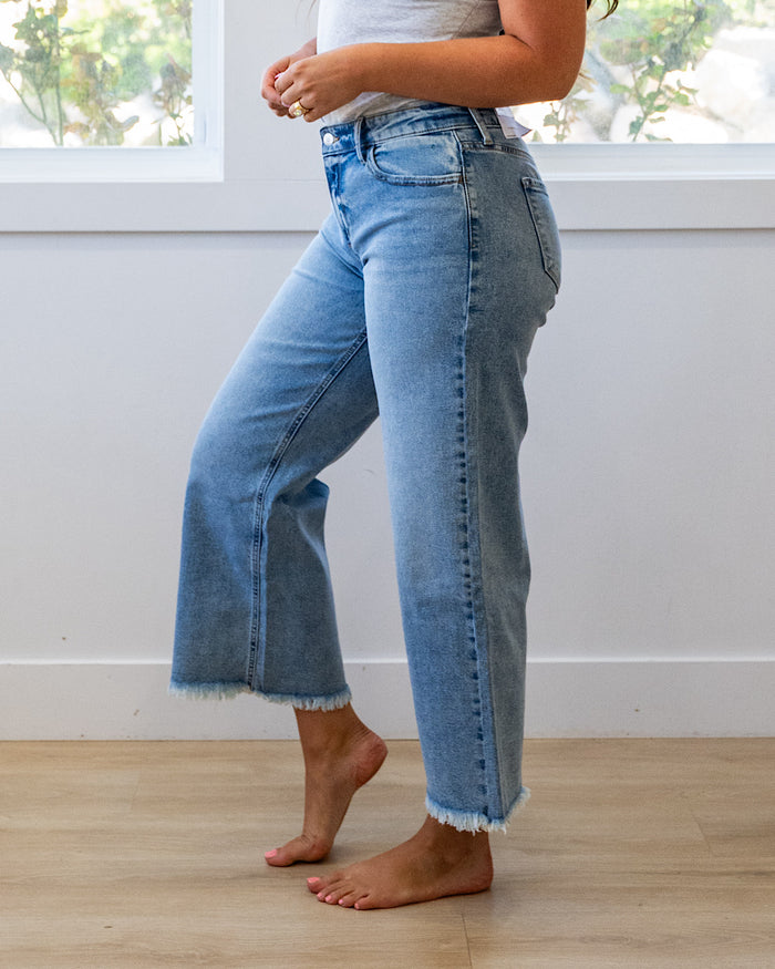 KanCan Logan Fray Hem Wide Leg Jeans KanCan