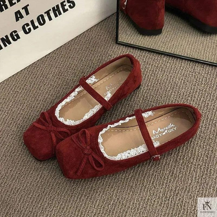 Wine Red / 36