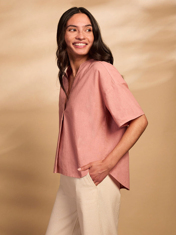 Linen Blend Dipped Hem Top