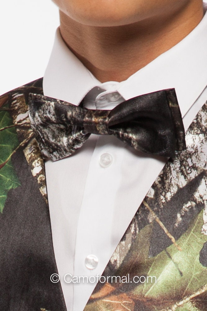 Men's Camo Bow Tie (Choose your Camo Print)