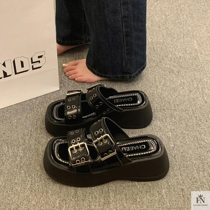 Black / 35