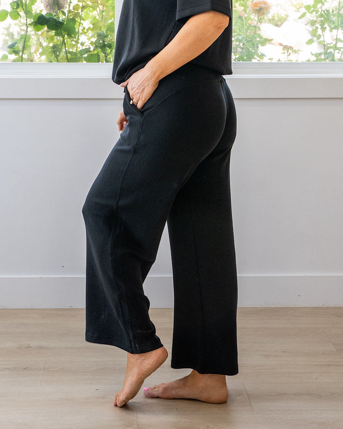 NEW! Kendall Scuba Fabric Wide Leg Pants - Black Rae Mode