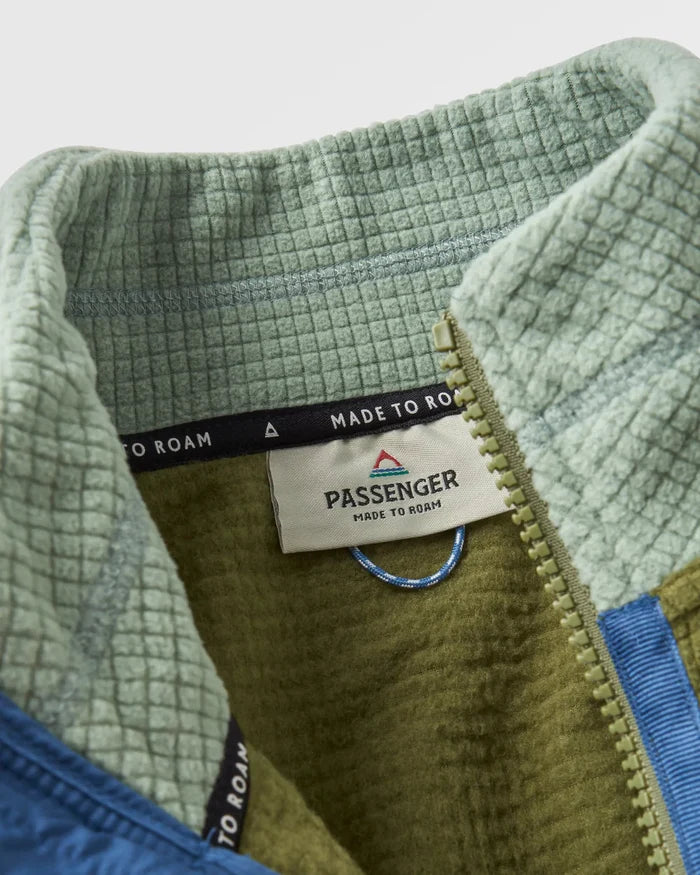 Passenger Men's Grid Polar 1/4 Zip Fleece