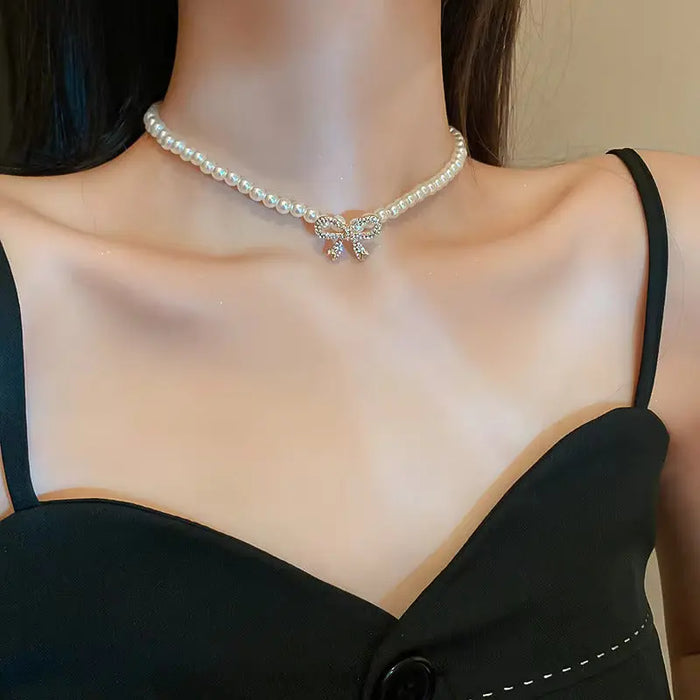 Pearl Bow Necklace fashionnsio