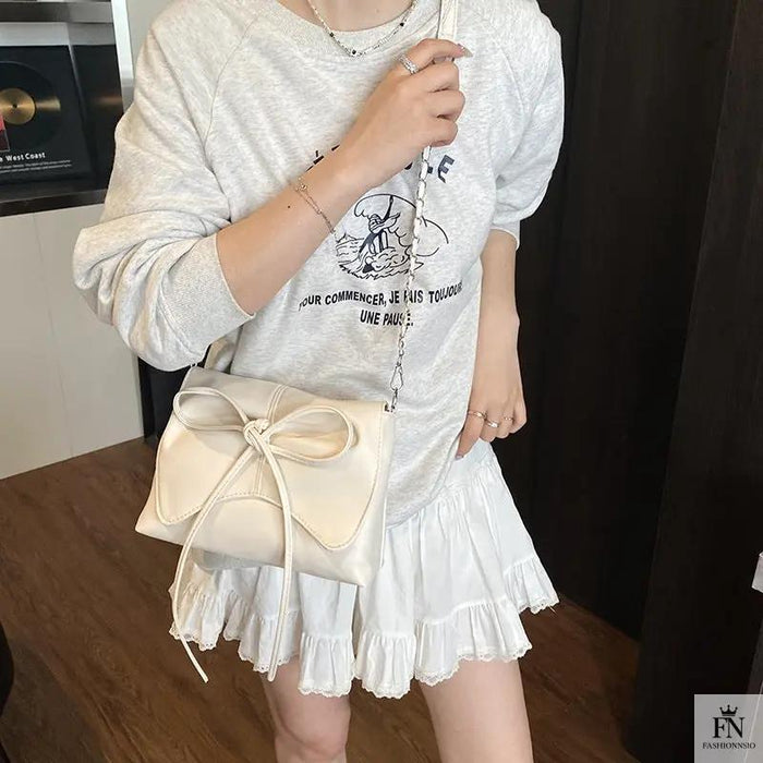 Pearlescent Chain Bow Sling Bags - Fashionnsio