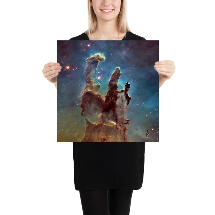Pillars of Creation (Eagle Nebula, M16) – Hubble Space Telescope Image