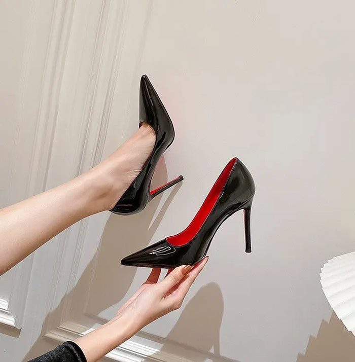 Pointed Toe Red Bottom Heels - Fashionnsio