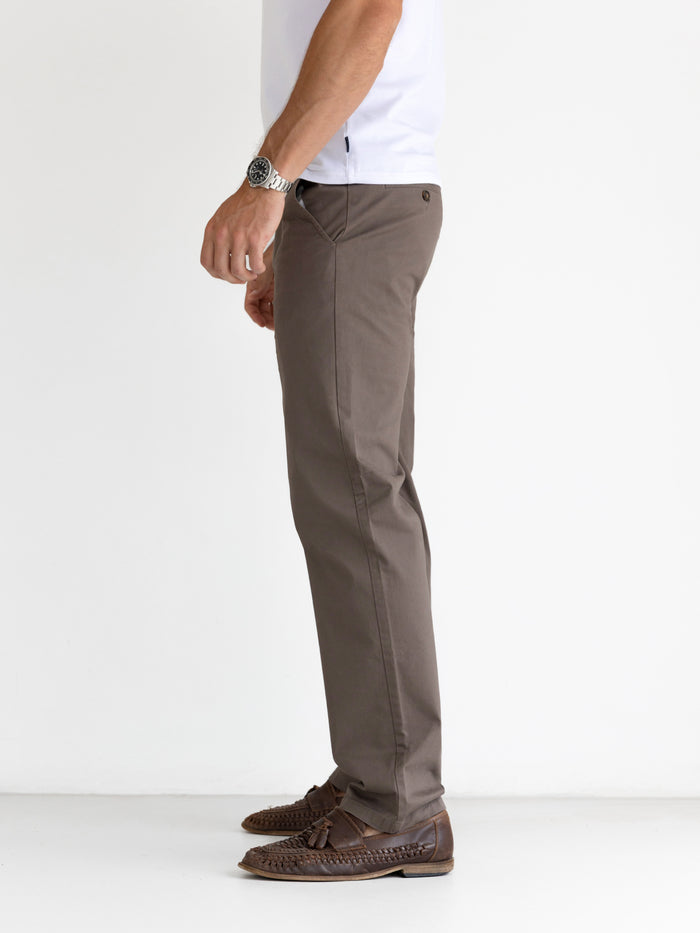 Relaxed Stretch Chinos - Brown