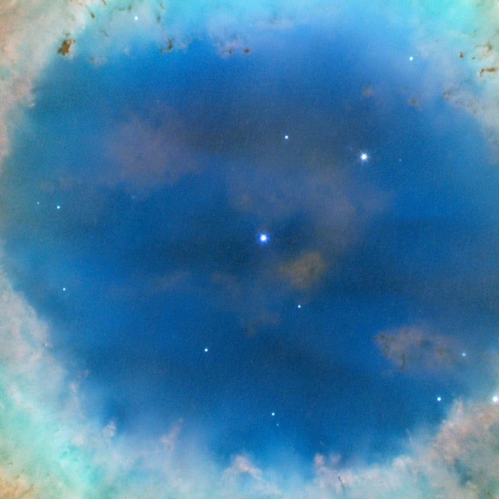 Ring Nebula (Messier 57) – Hubble Space Telescope Image