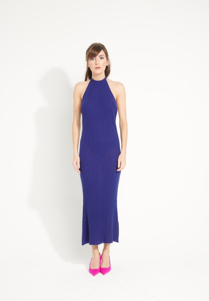 AVA 19 Longue robe dos nu en cachemire à maille côtelée bleu nuit