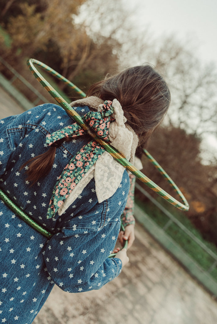 Scrunchie Green with Multicolor Flowers