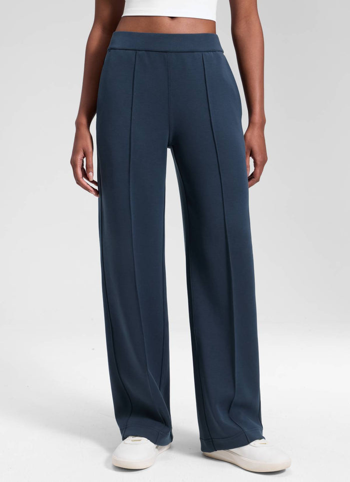 CRZ YOGA Women's SoftAura Casual Mid Rise Pocket Straight Leg Pant 30" Ink Blue