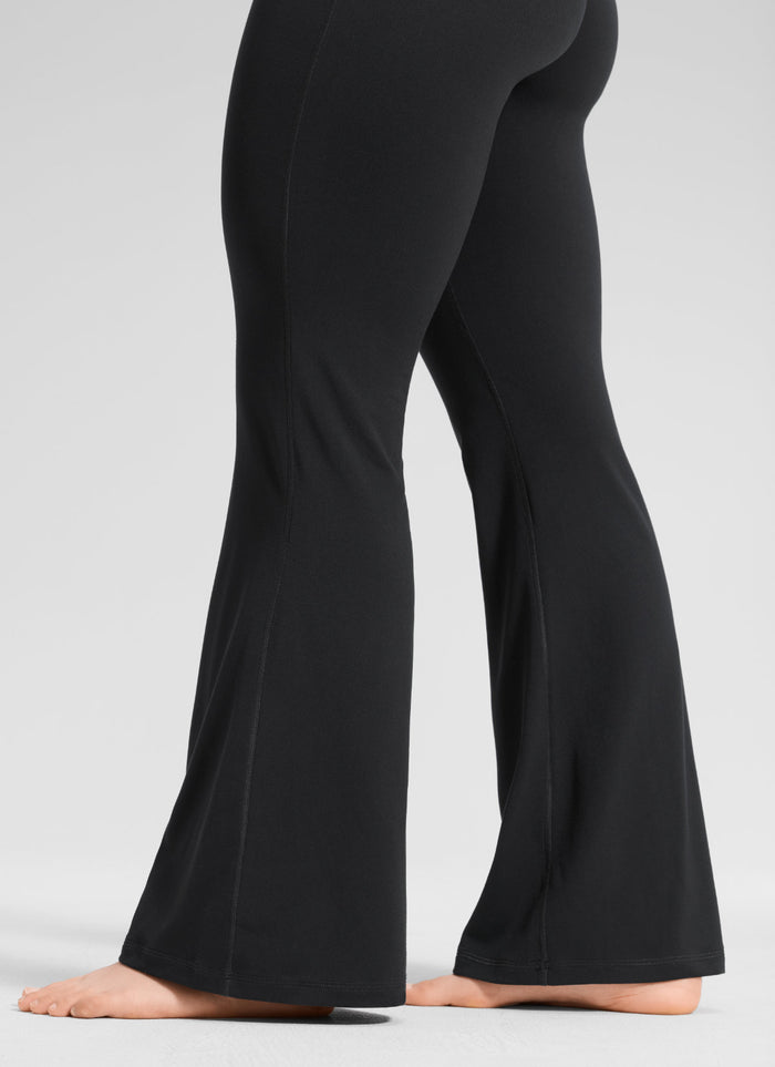 CRZ YOGA Women's Softretch High Rise No Front Seam Flare Legging 33" Black