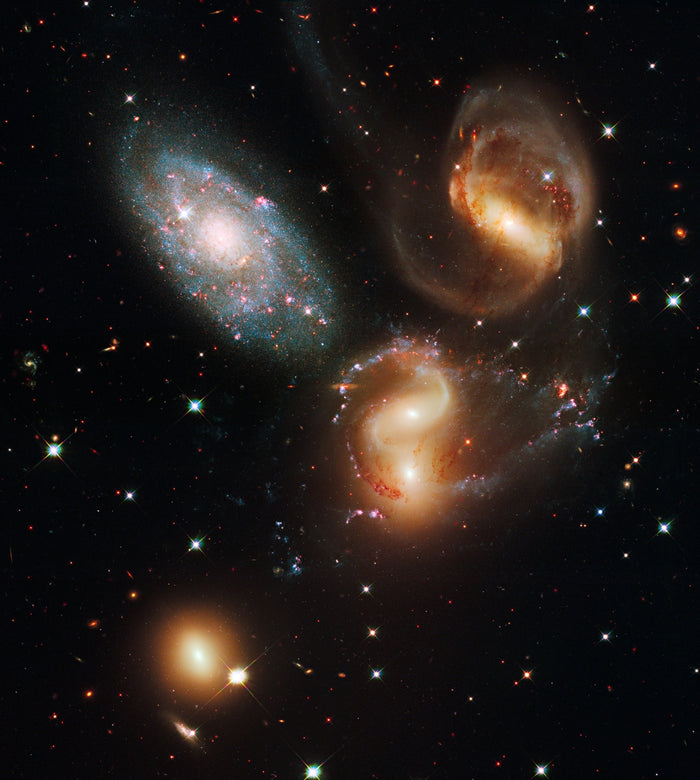 Stephan’s Quintet (Hickson Compact Group 92) – Hubble Space Telescope Image
