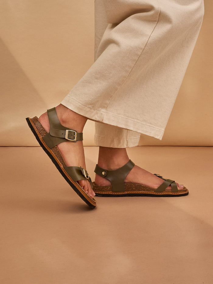 Toe Ring Leather Sandals